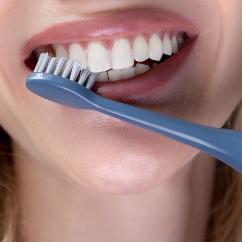 Электрическая звуковая зубная щётка Revyline RL 060, голубая и по всему Узбекистану в интернет-магазине Revyline.uz