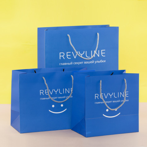 Пакет подарочный Revyline, размер М и по всему Узбекистану в интернет-магазине Revyline.uz